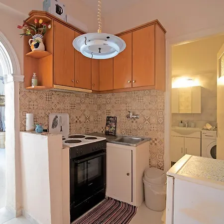 Palaiopolis House Apartment